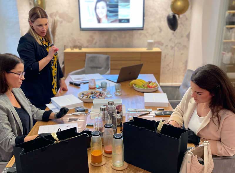PRETTIFY Hamburg - Microblading Schulung PRETTIFY Hamburg - Microblading Schulung